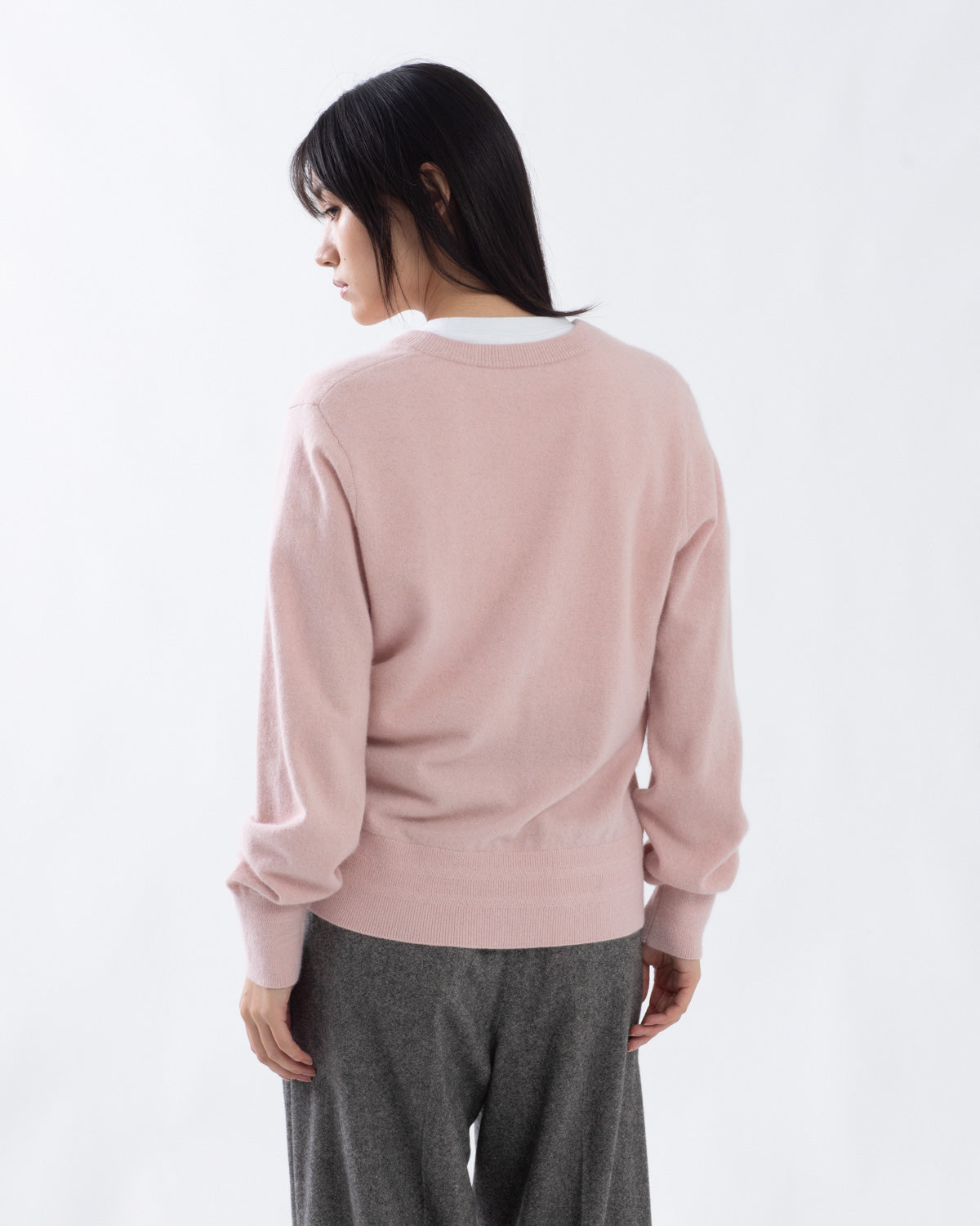 RACOON V-NECK SWEATER