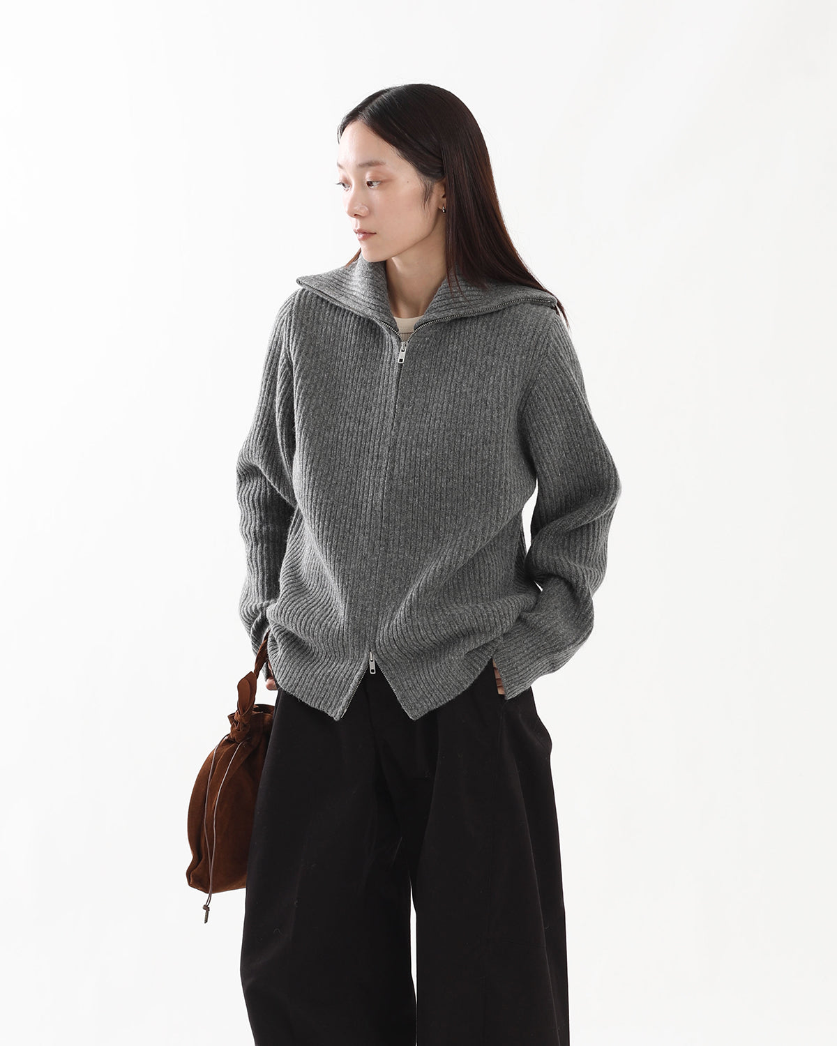 RIBBED ZIP SWEATER
