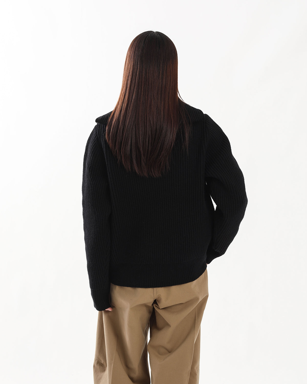 RIBBED ZIP SWEATER