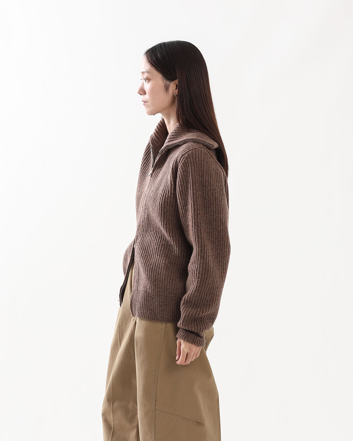 RIBBED ZIP SWEATER