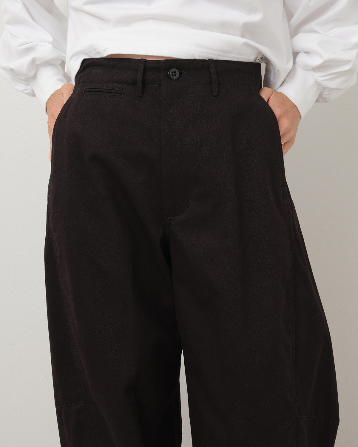 BARREL-LEG CHINO PANTS
