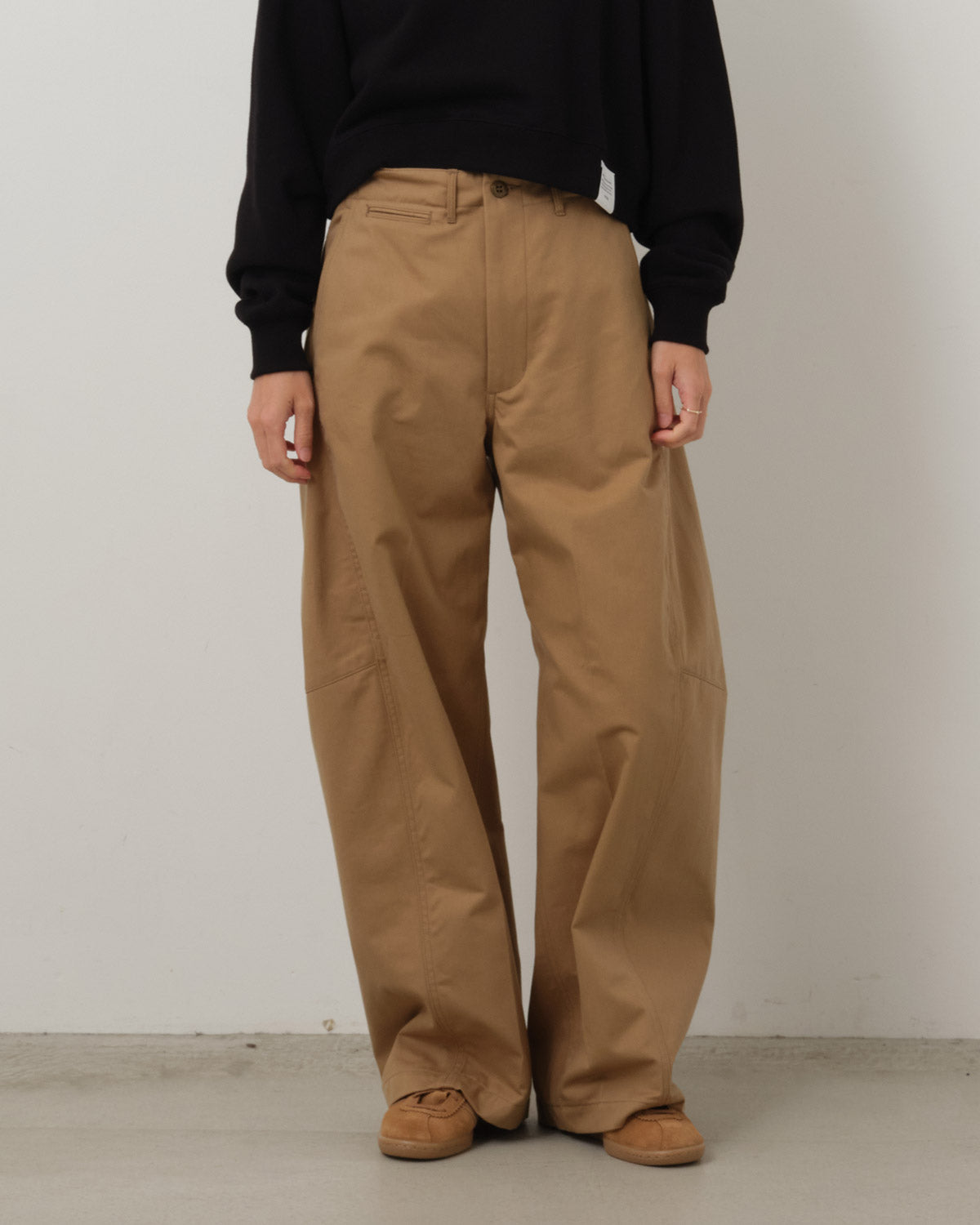 BARREL-LEG CHINO PANTS