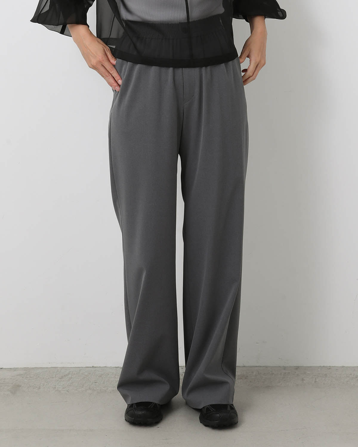 STRETCH WIDE-LEG PANTS