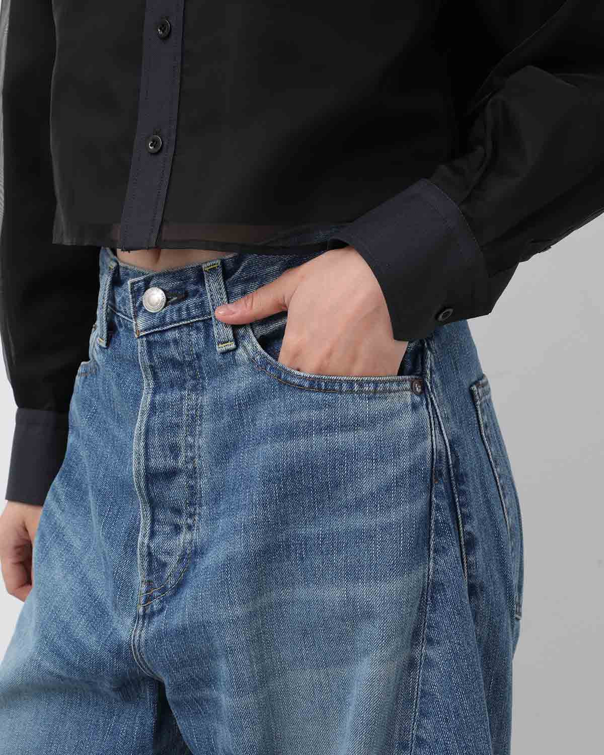 DENIM BARREL-LEG JEANS