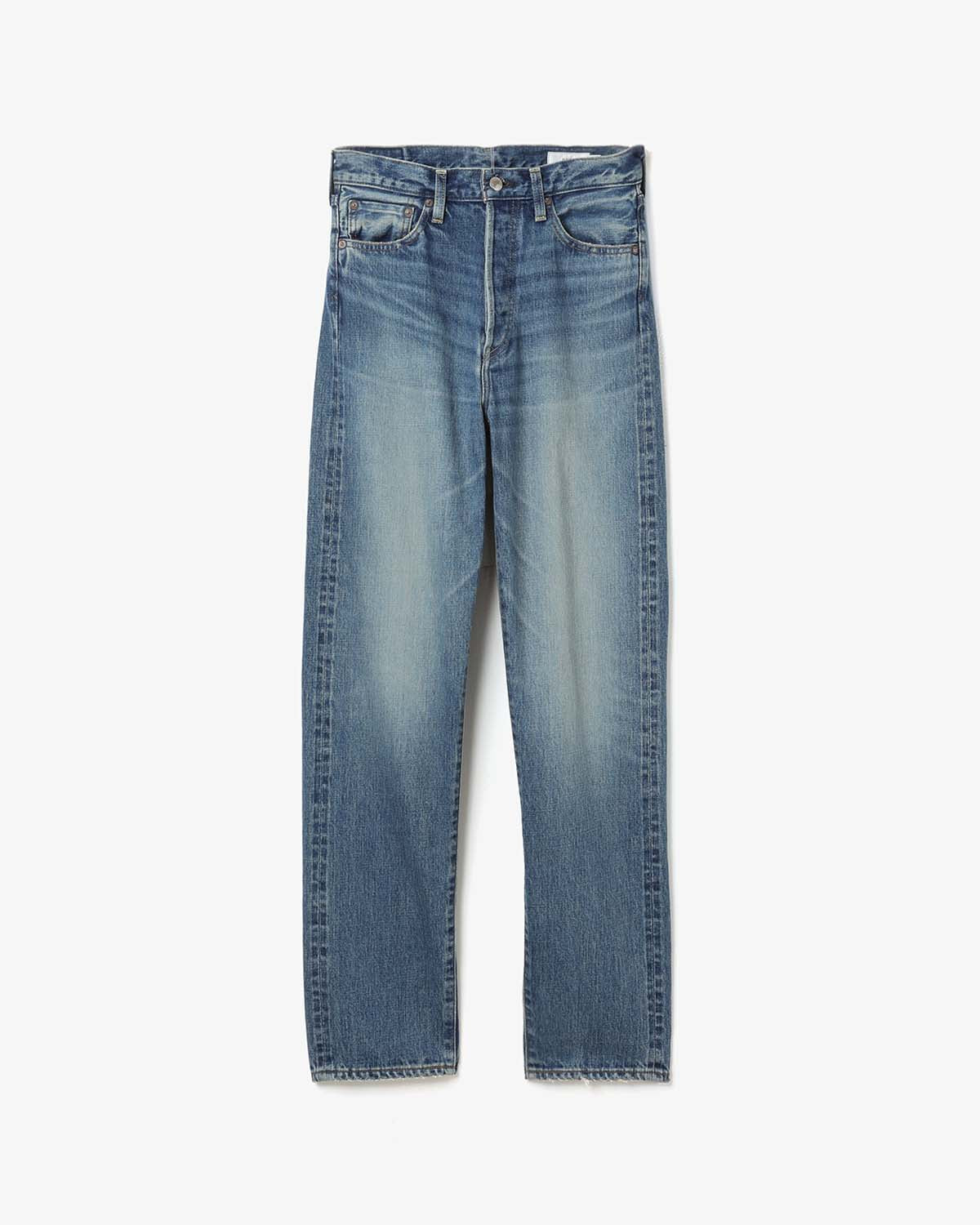 CLASSIC STRAIGHT JEANS