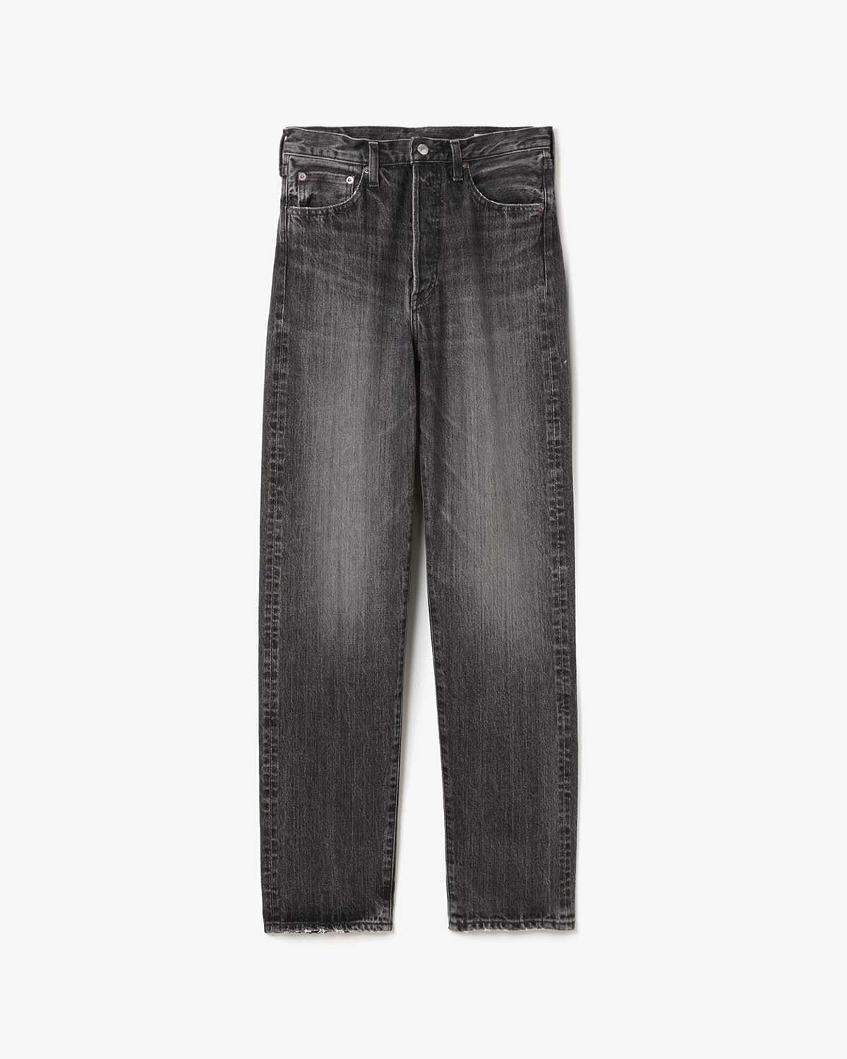 CLASSIC STRAIGHT JEANS