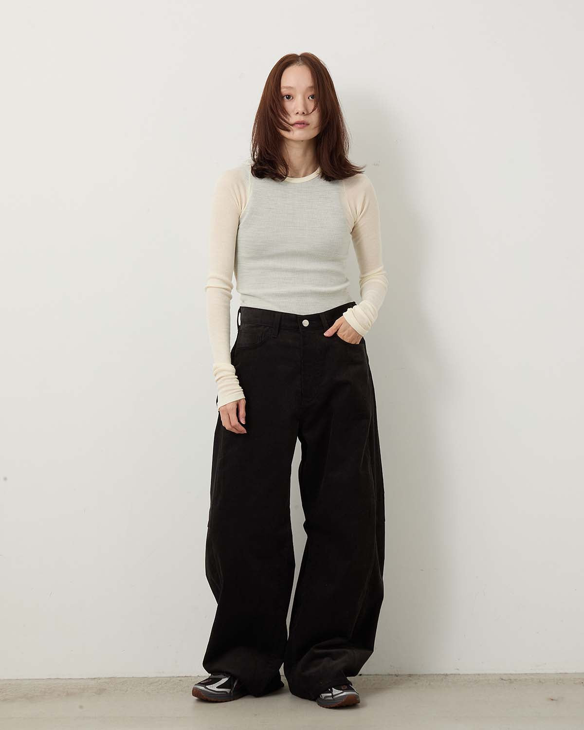 CORDUROY BARREL-LEG JEANS