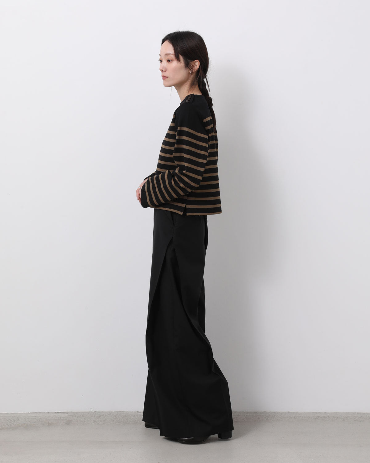 WOOL SIDE TUCK PANTS