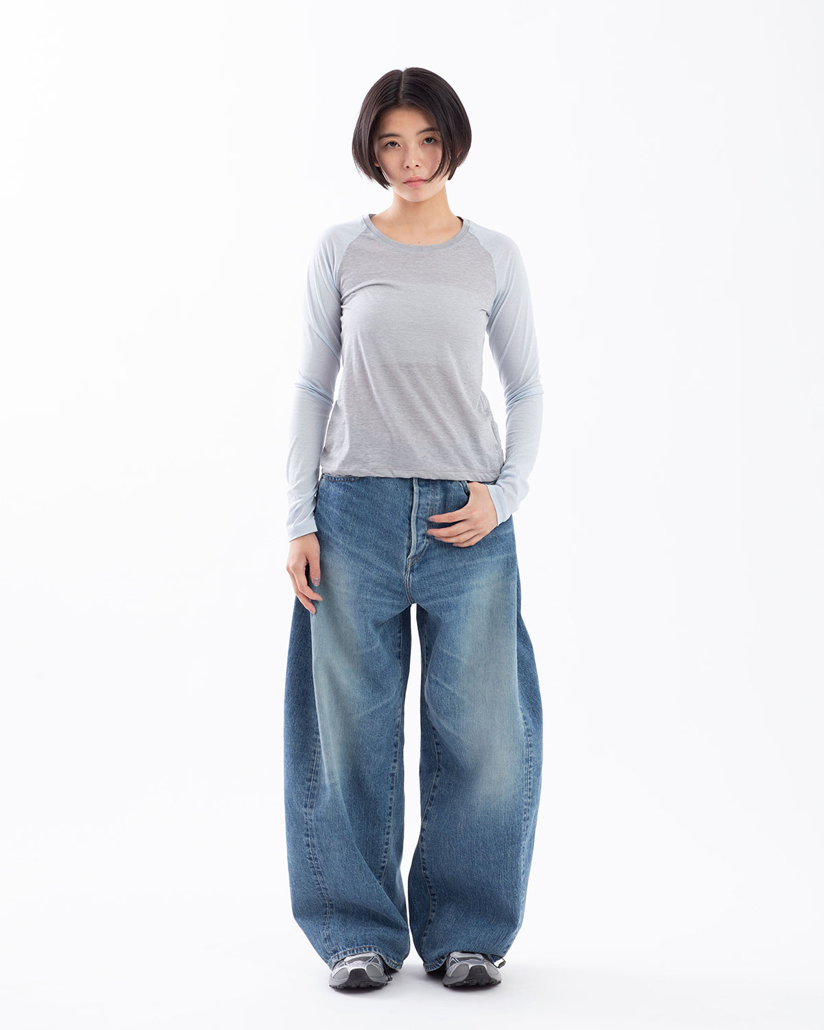 BARREL-LEG DENIM JEANS (WOMEN'S)