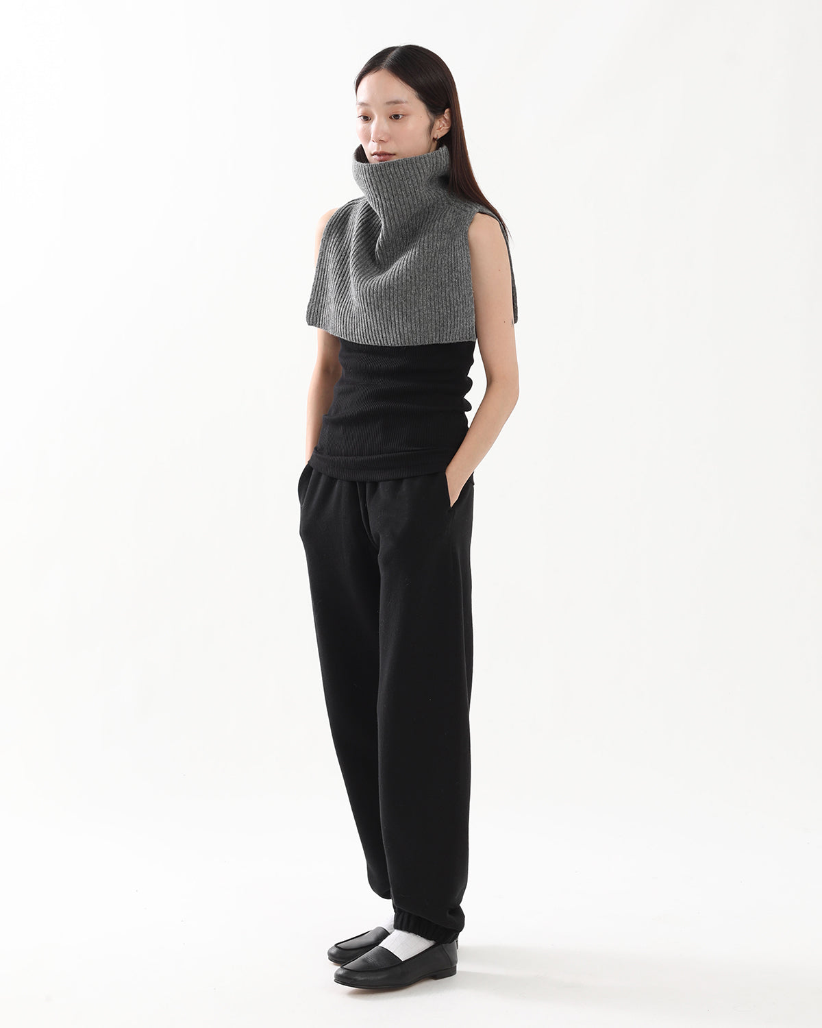 SWEAT PANTS