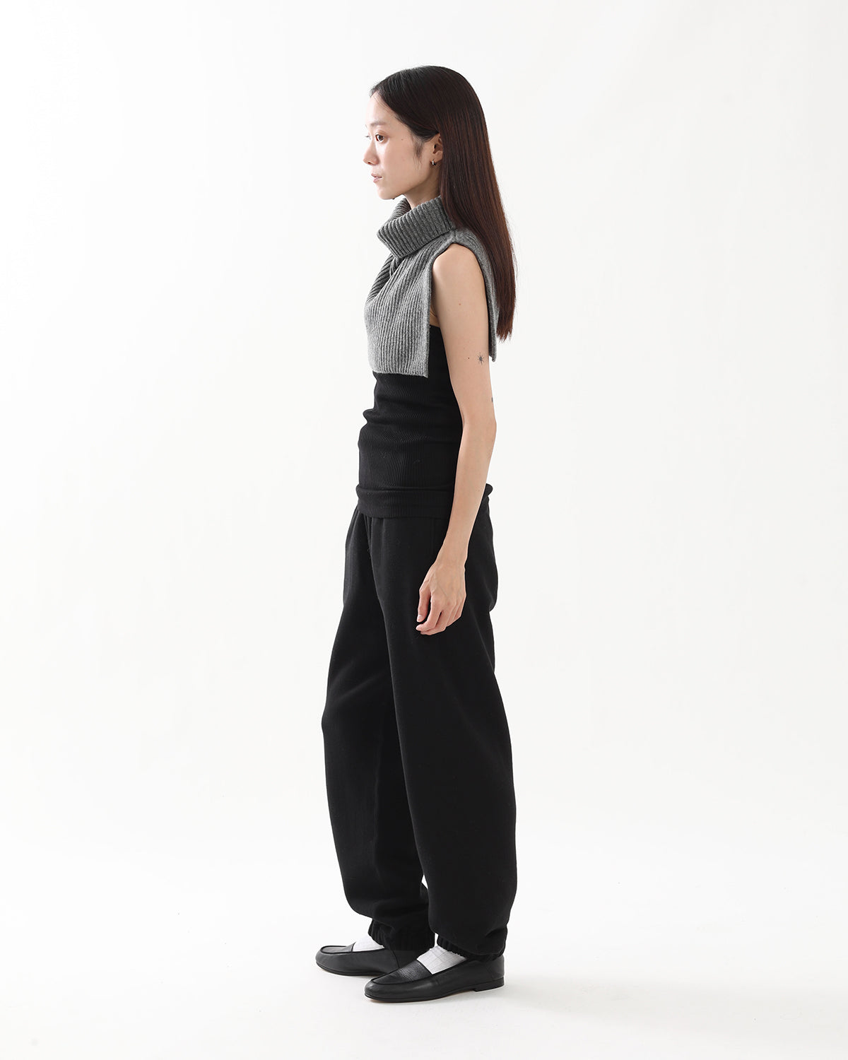 SWEAT PANTS