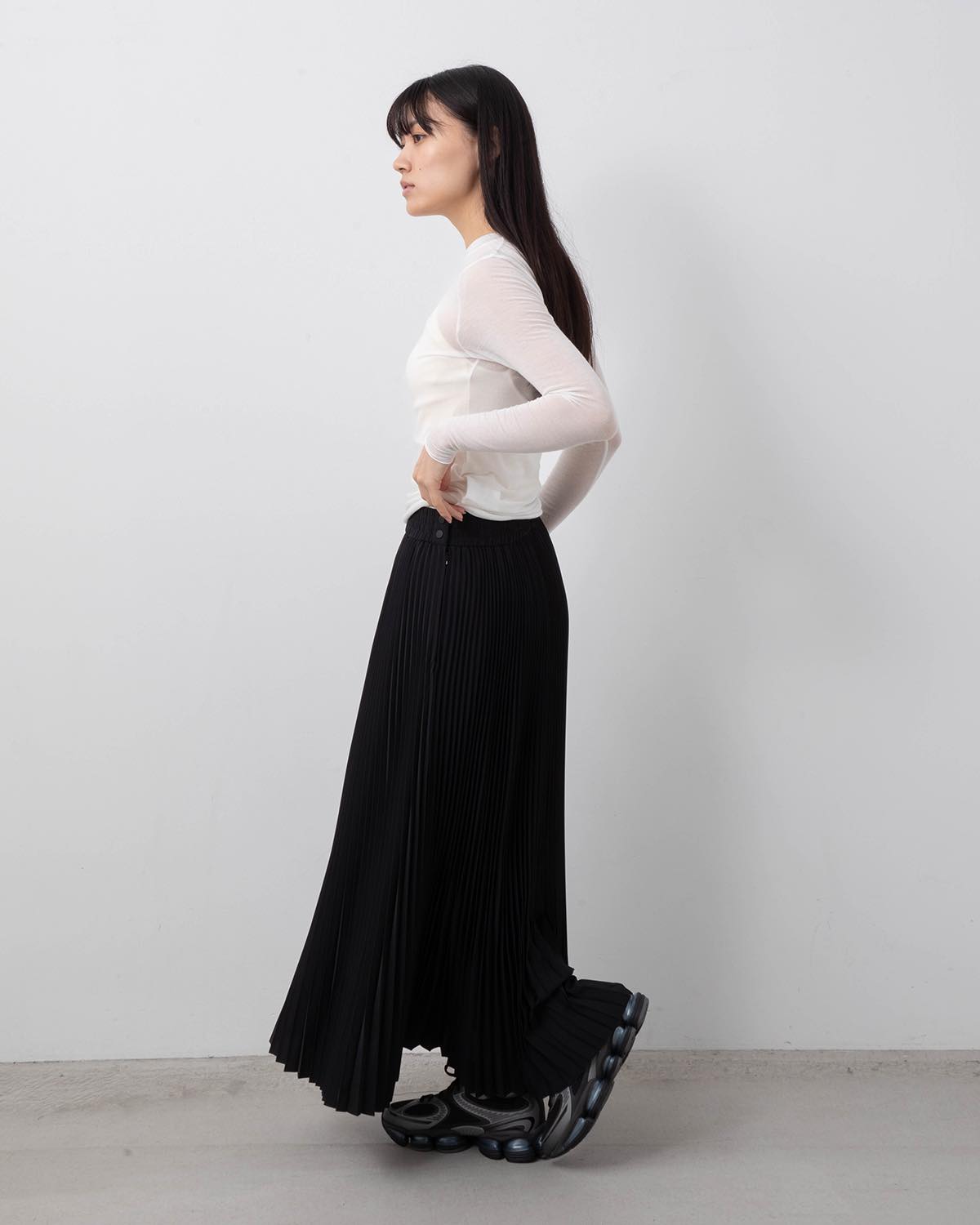 TAFFETA PLEATED SKIRT