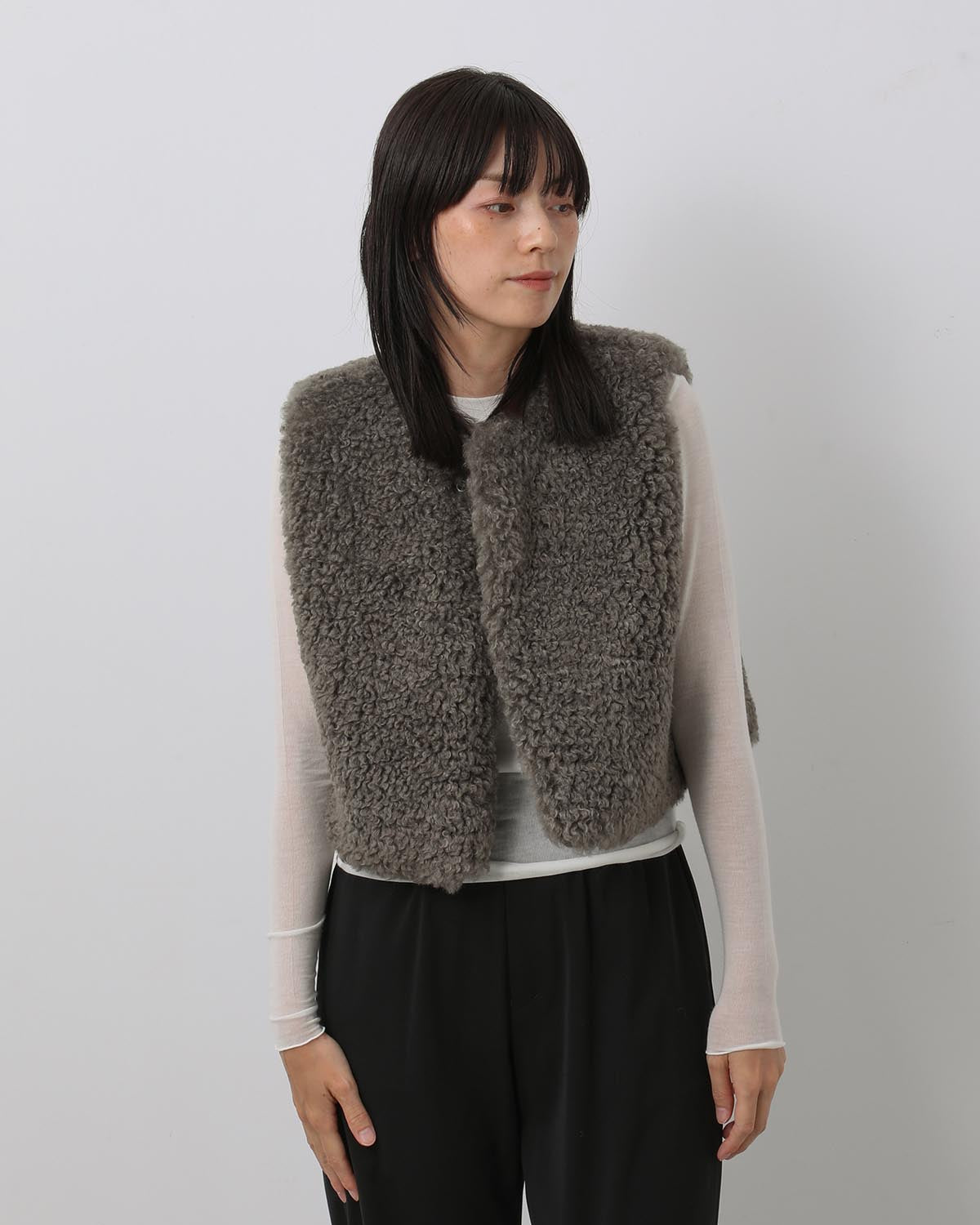 FAUX SHEARLING CROPPED VEST