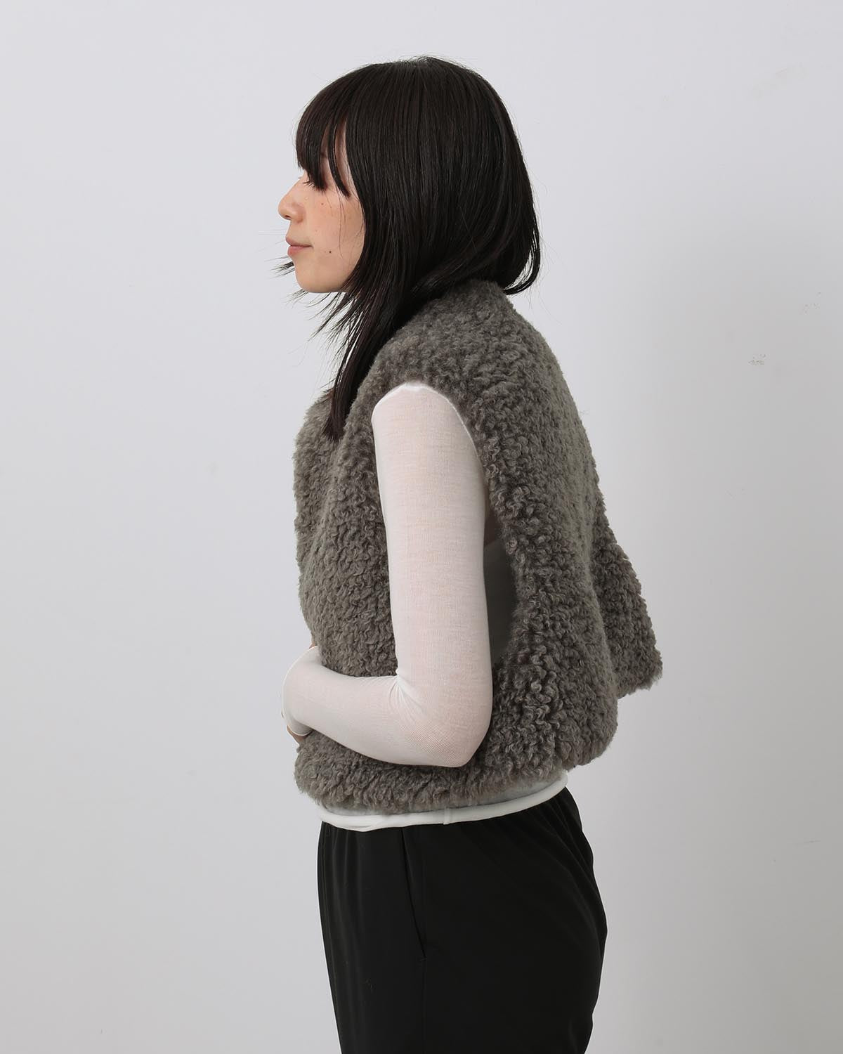 FAUX SHEARLING CROPPED VEST