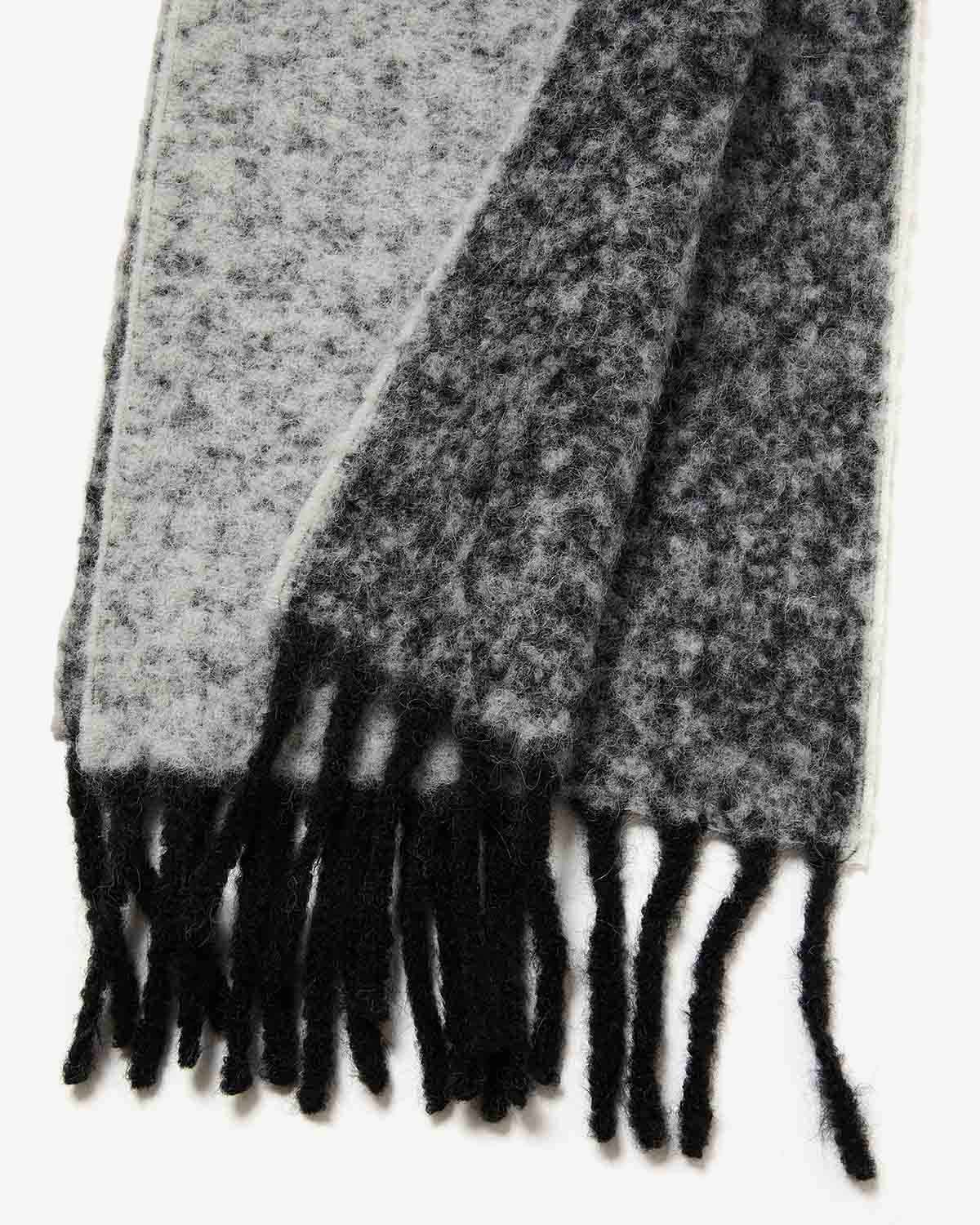 TWO COLOR WOOLLY SCARF