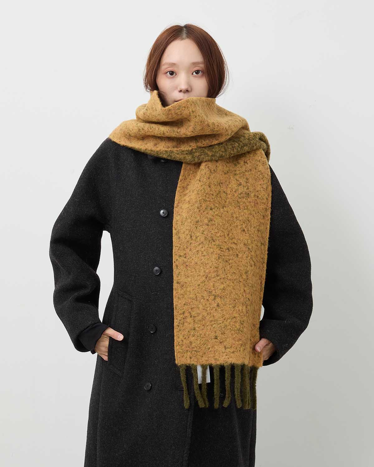 TWO COLOR WOOLLY SCARF