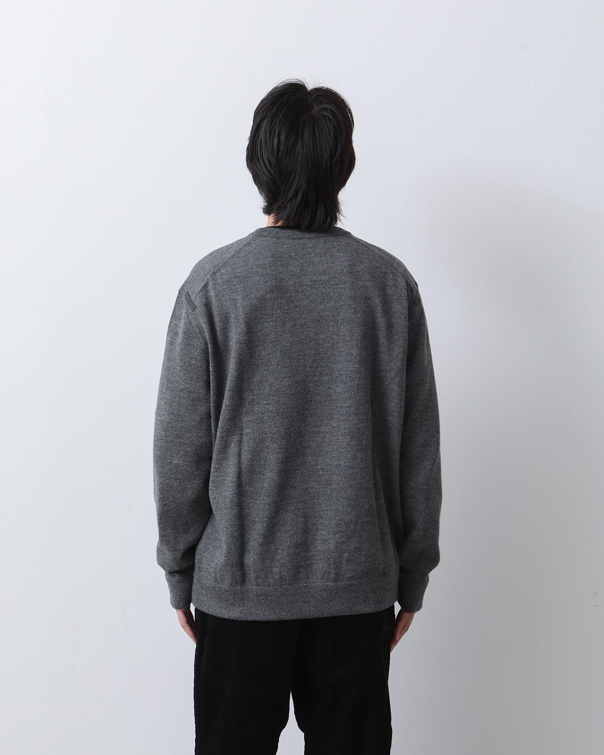 CREW NECK SWEATER