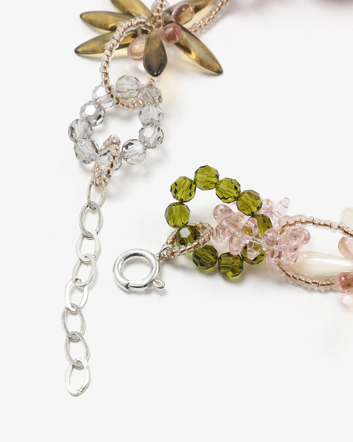 DILA ROSE NECKLACE