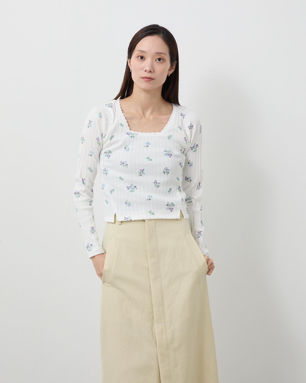 COTTON EYELET RIB FLOWER SQUARE NECK PULLOVER
