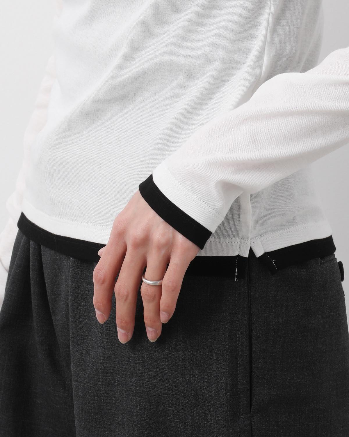 COTTON OFF SHOULDER LAYERED PULLOVER