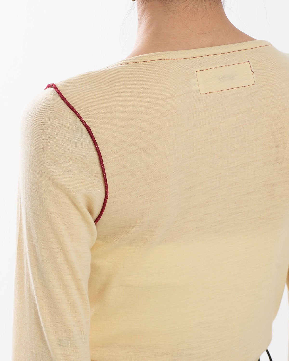 WOOL RIB FRONT STRING PULLOVER