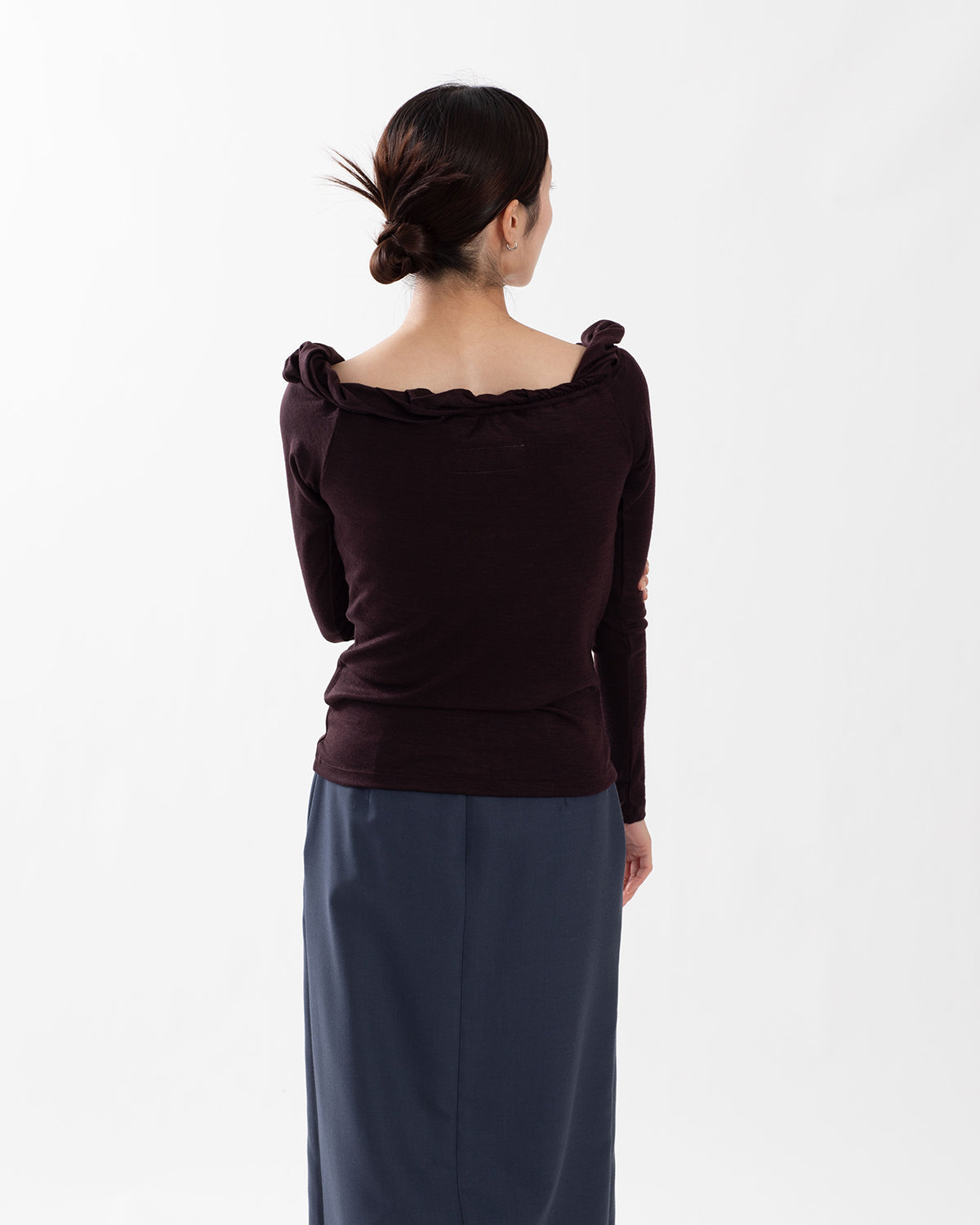WOOL RIB TWISTED OFF SHOULDER PULLOVER