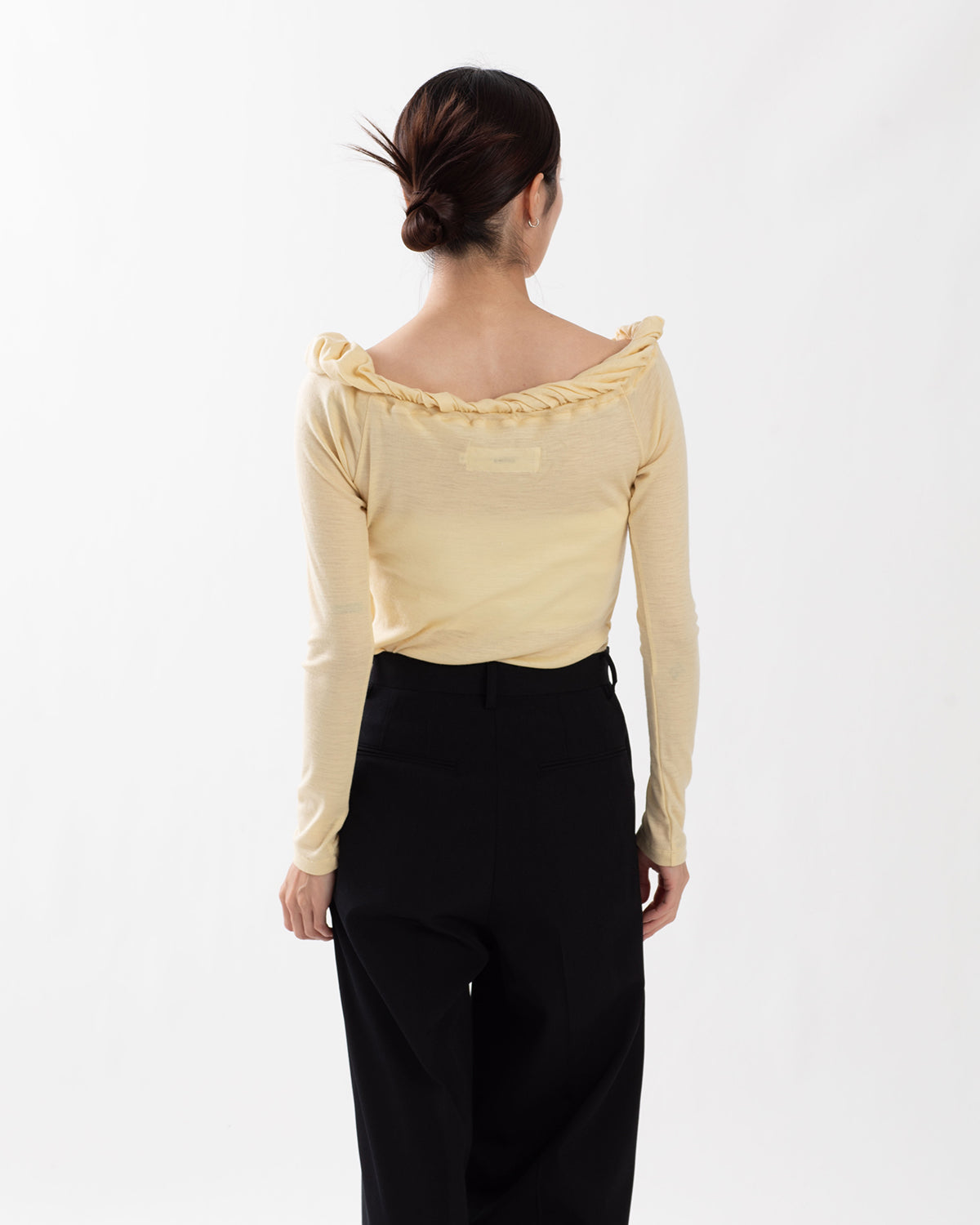 WOOL RIB TWISTED OFF SHOULDER PULLOVER