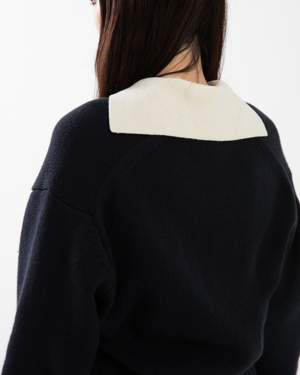 5G LAYERED V NECK SWEATER