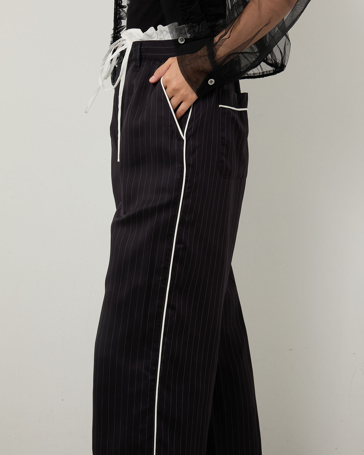 STRIPE CUPRO PIPING PAJAMA PANTS