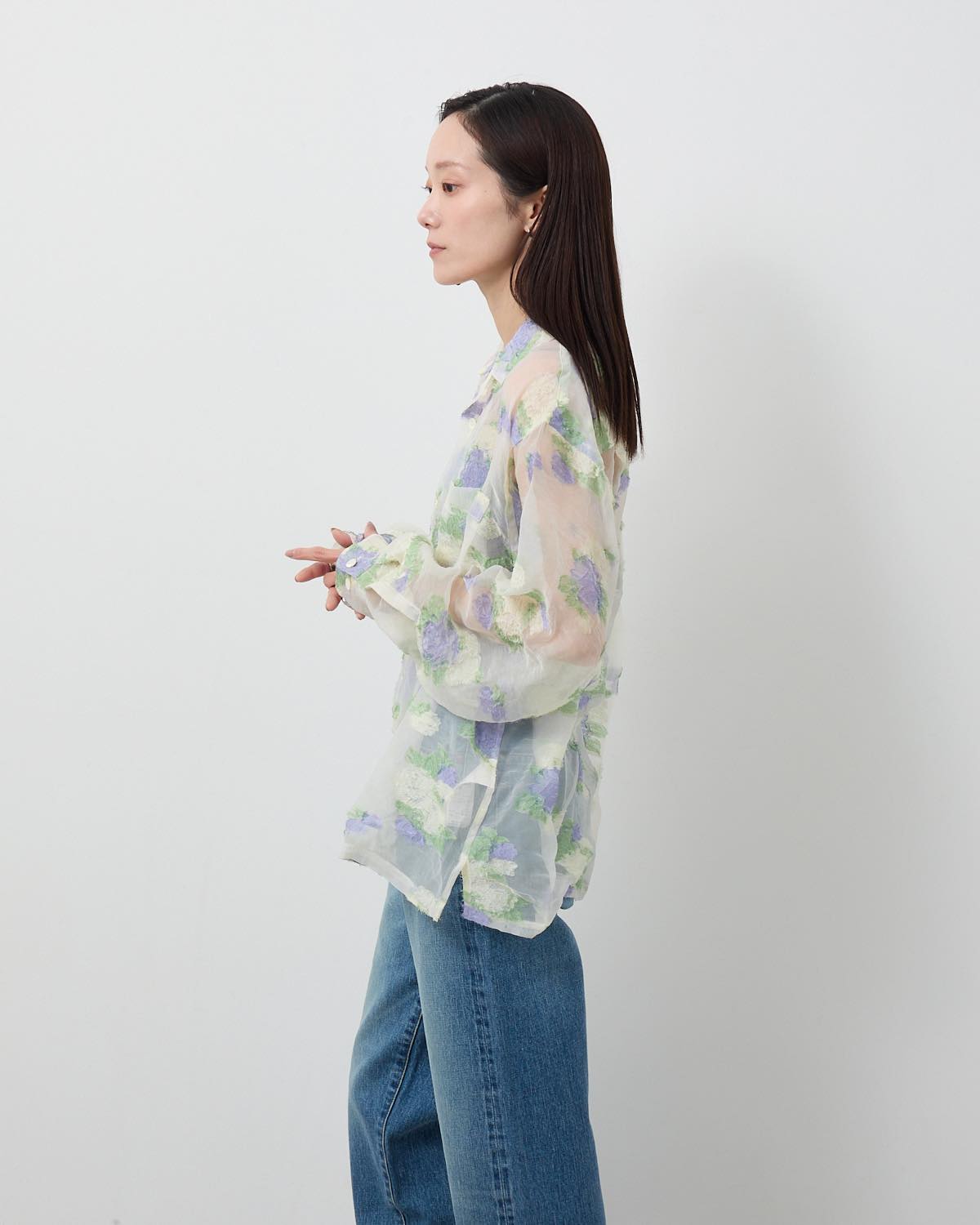 FLOWER JACQUARD OPEN COLLAR SHIRT