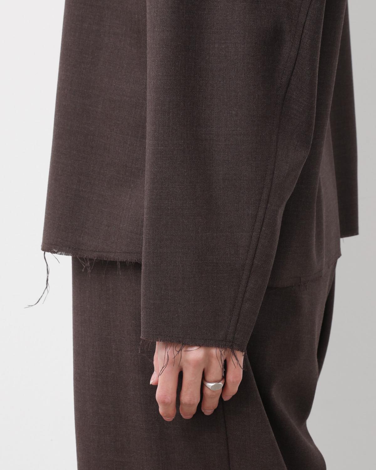 WASHABLE WOOL TROPICAL SQUARE NECK PULLOVER