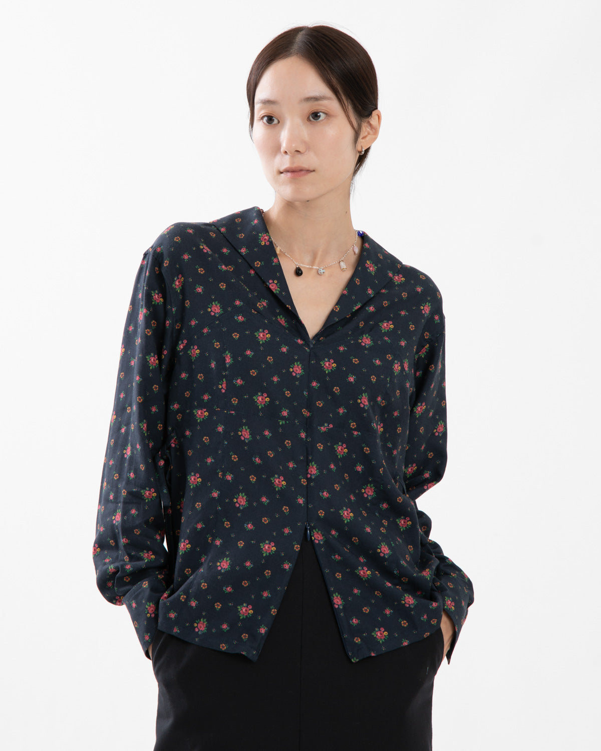 FLOWER PRINT SAILOR COLLAR SHIRT