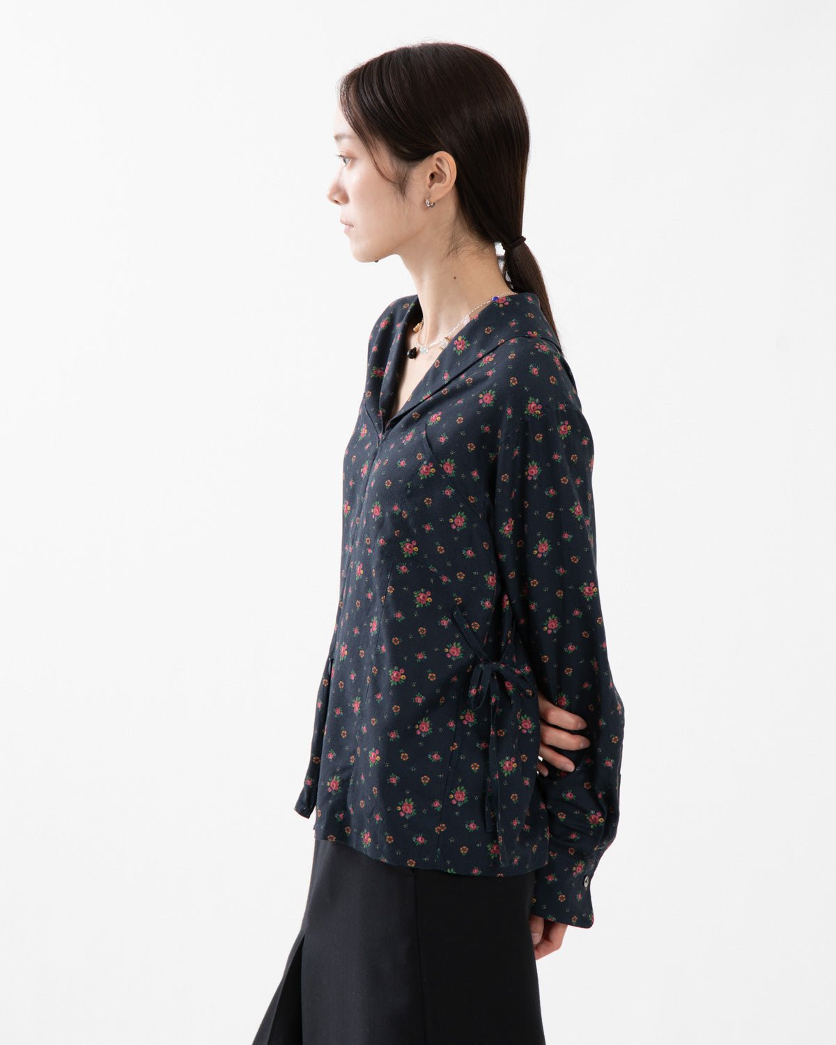 FLOWER PRINT SAILOR COLLAR SHIRT