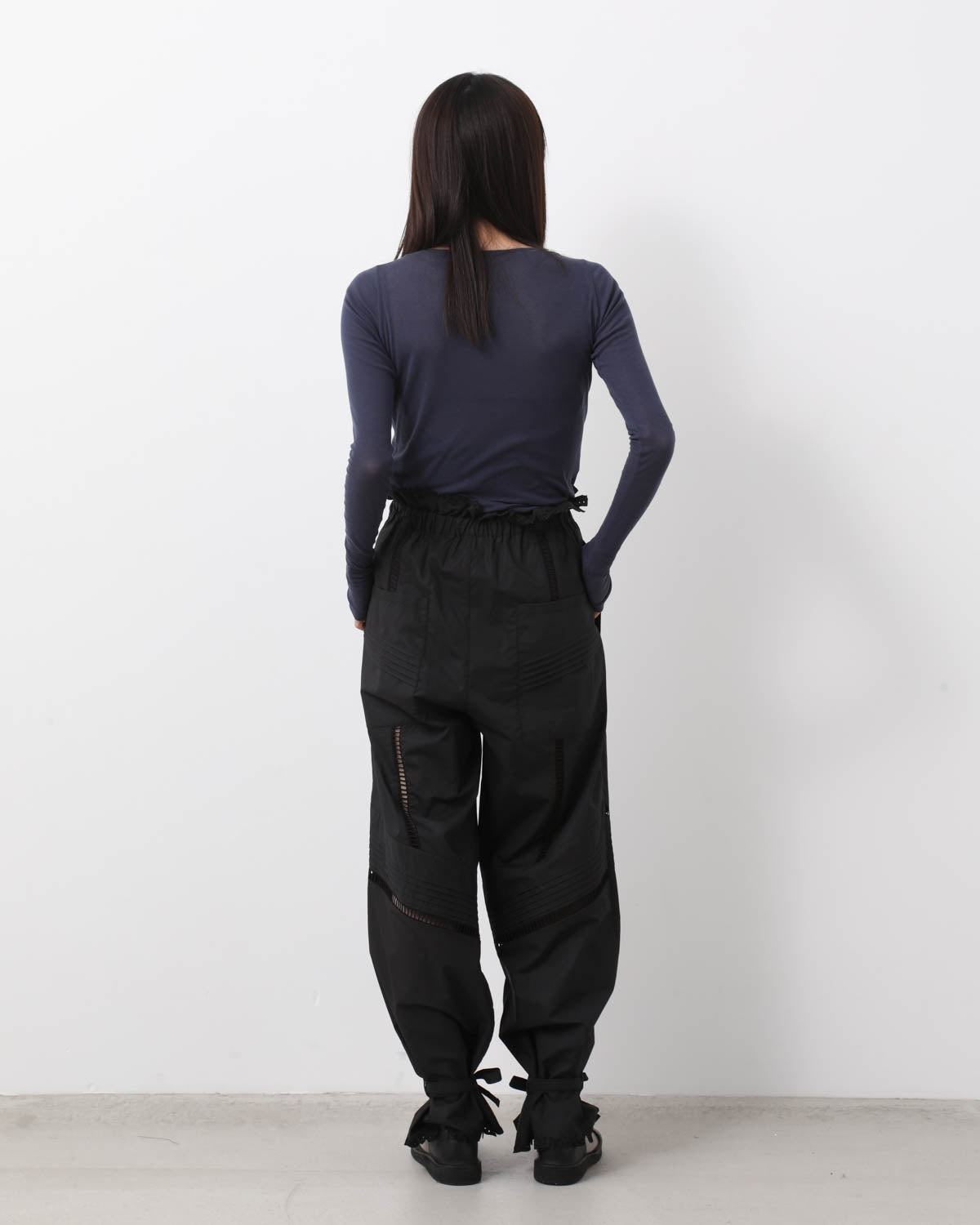CUT RUFFLE TROUSERS