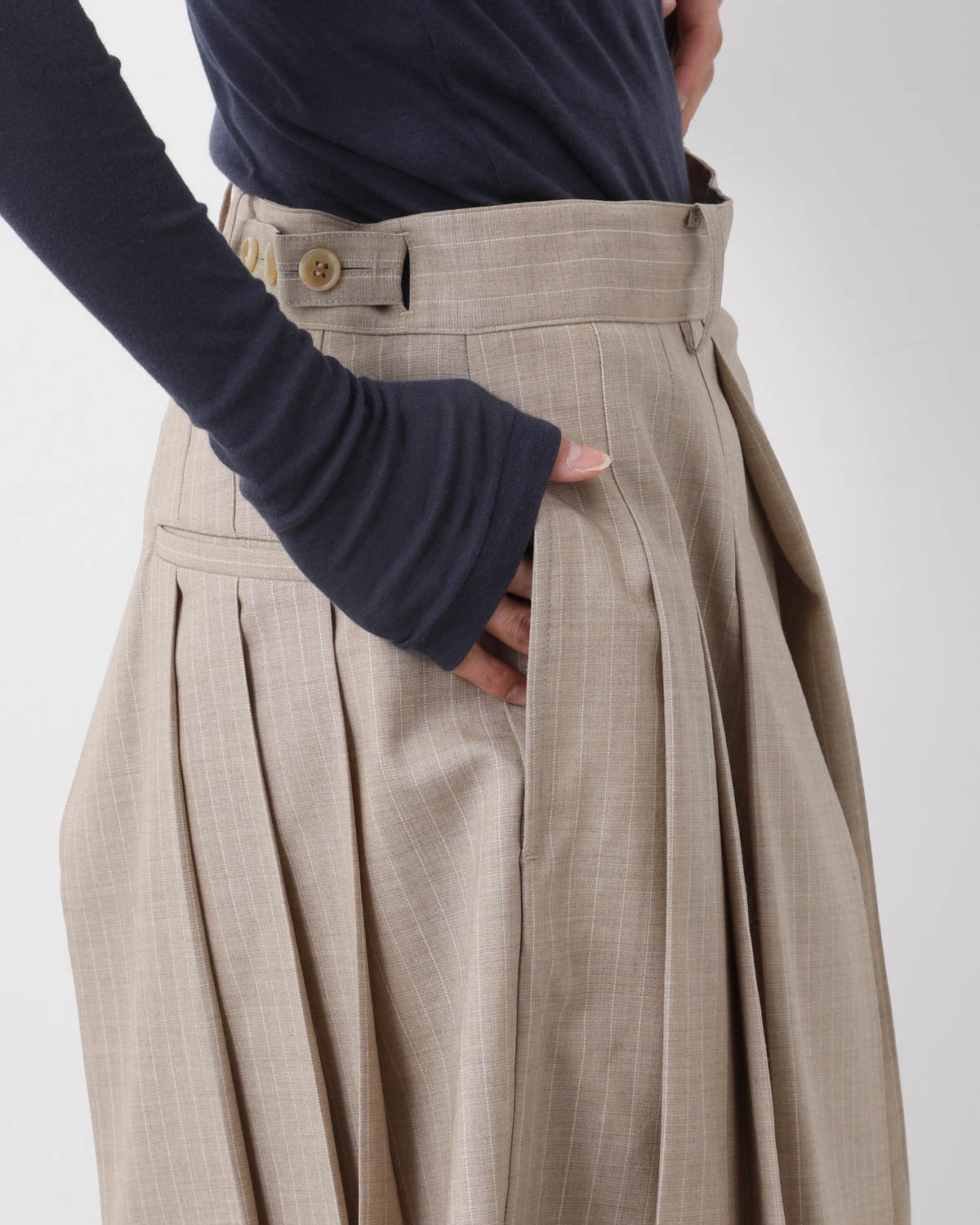 SUMMER WOOL SHORTS / PANTS