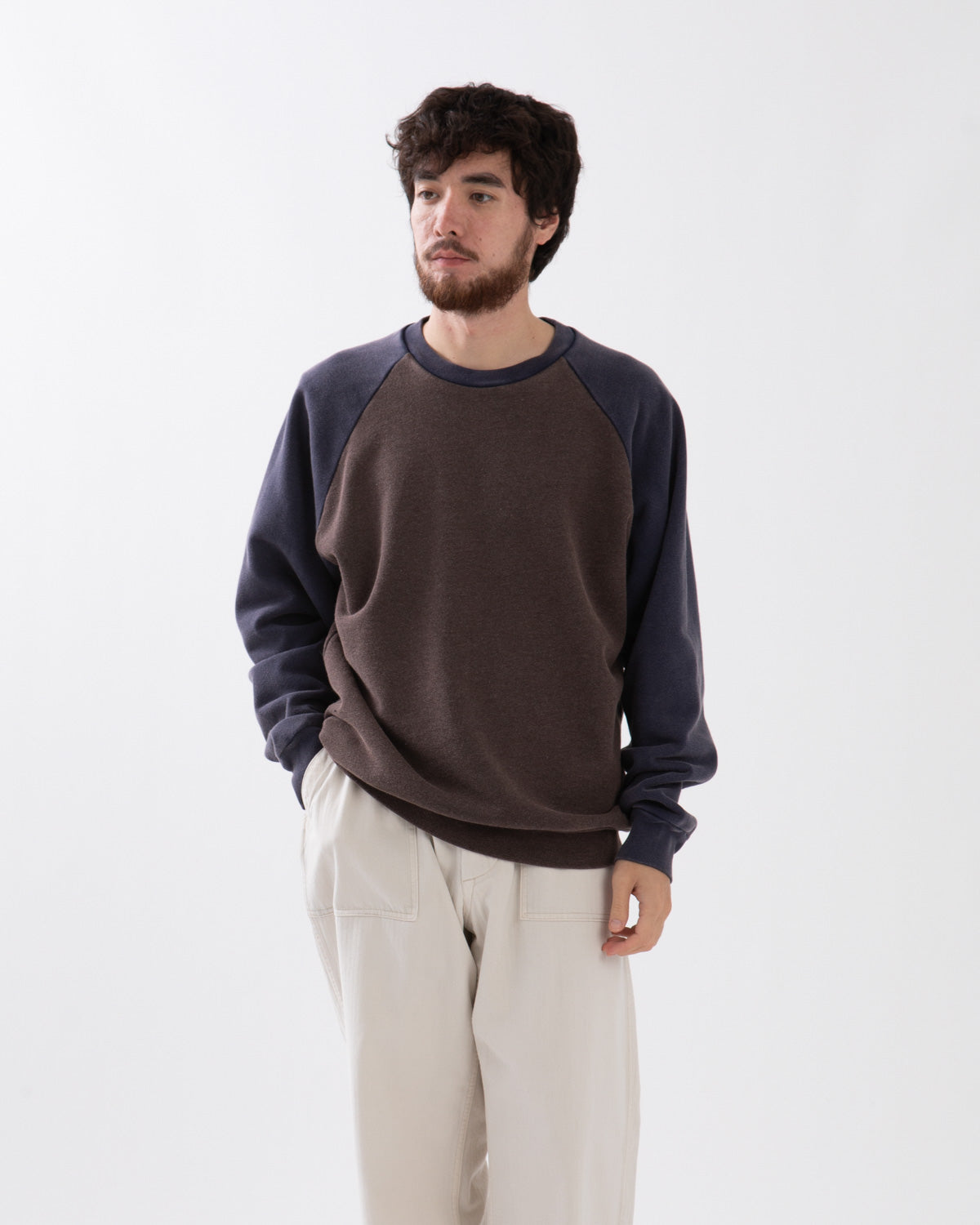 2-TONE RAGLAN CREWNECK