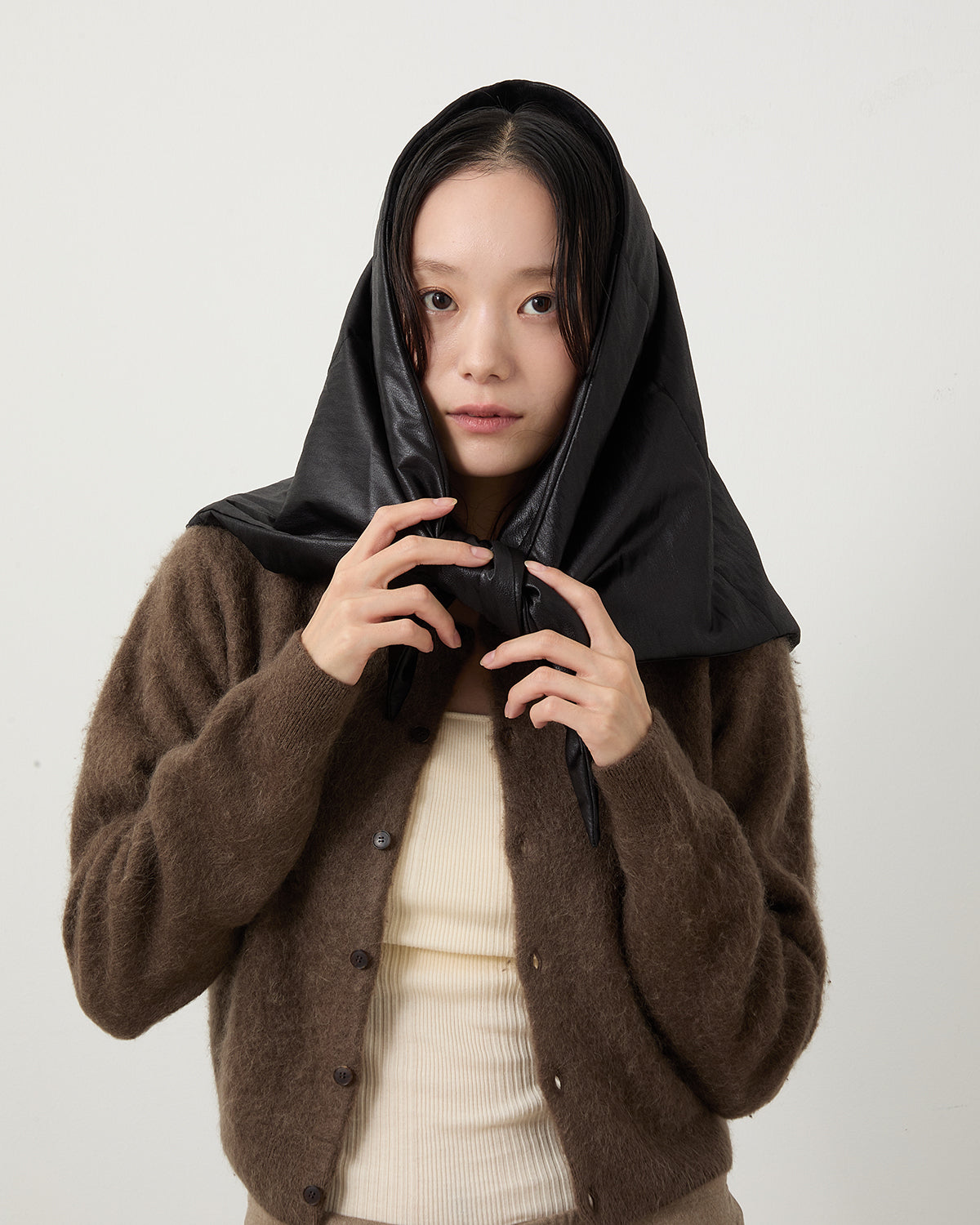 LEATHER LIKE TAFFETA PADDED SCARF