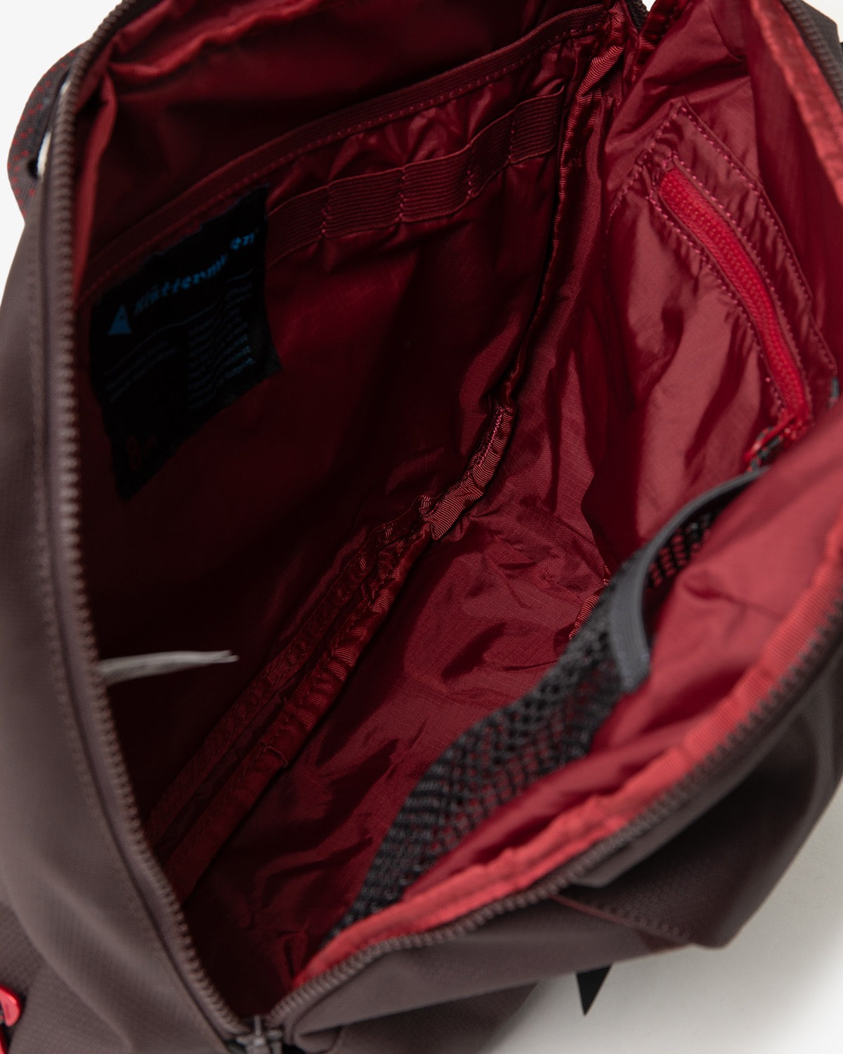 GAUT MESSENGER BAG
