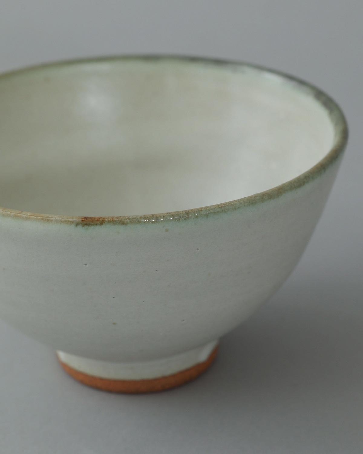 WHITE MATTE CAFE AU LAIT BOWL M