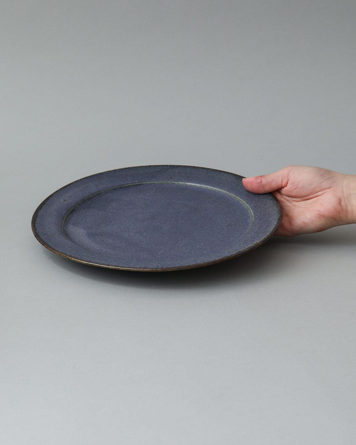 COBALT GLAZE RIM PLATE L