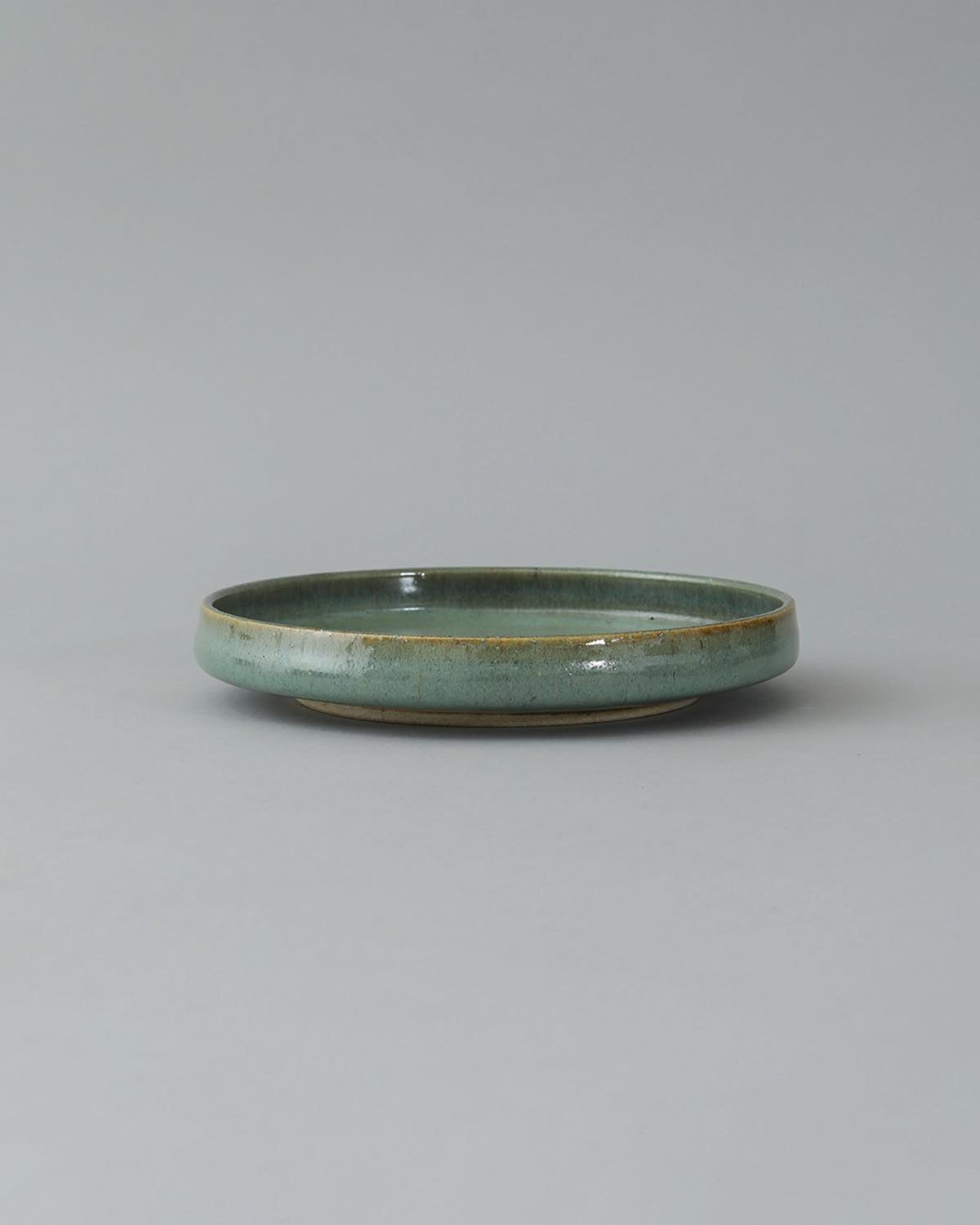 MINT GREEN ROUND PLATE M