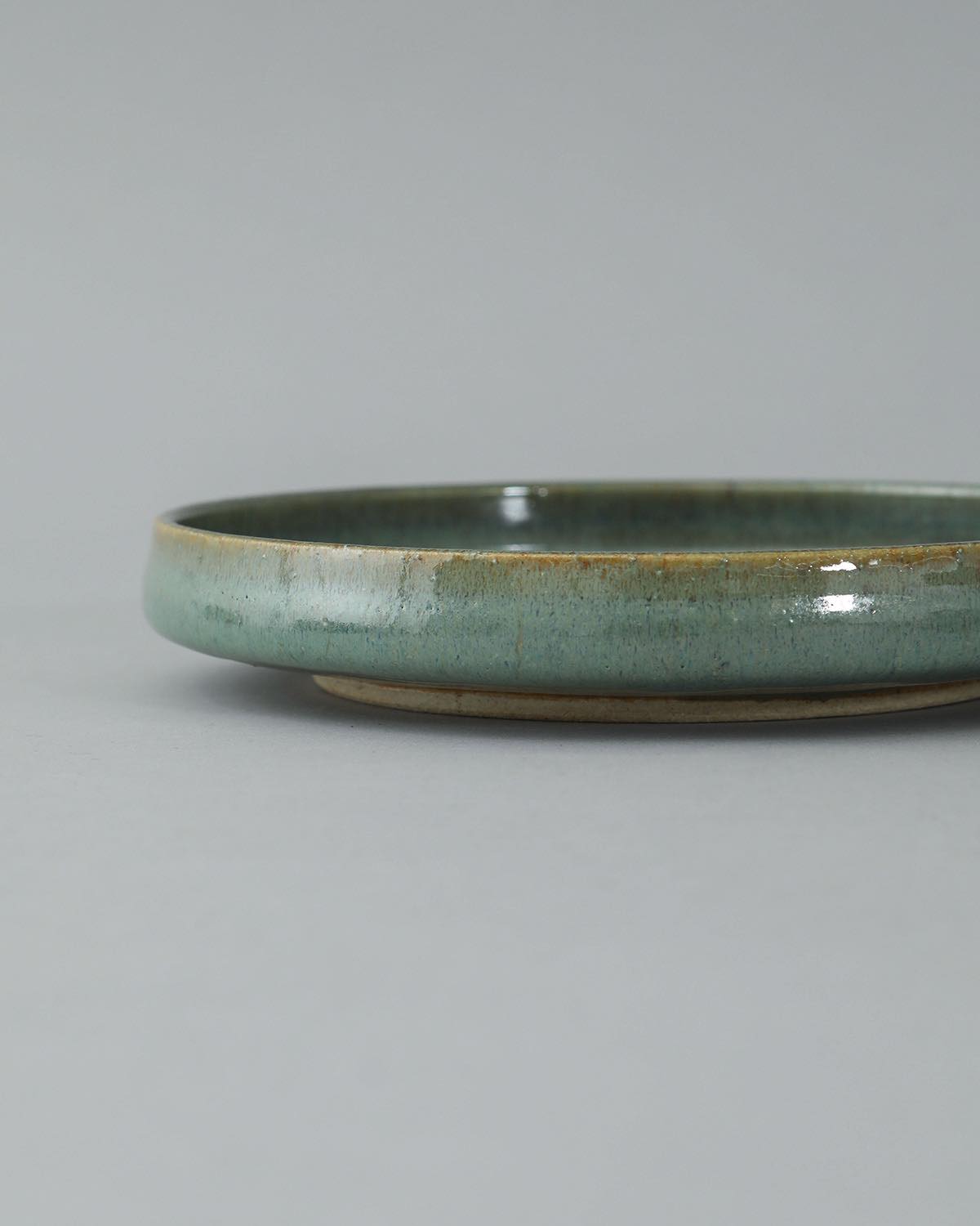 MINT GREEN ROUND PLATE M