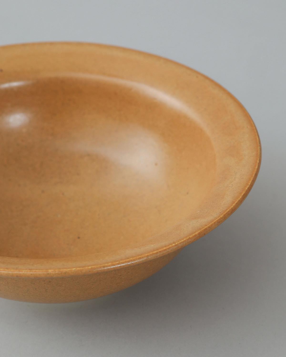 YELLOW GLAZE RIM BOWL