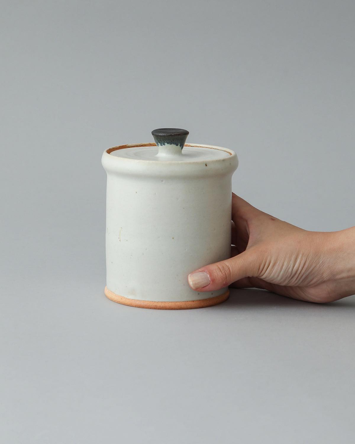 WHITE MATTE CANISTER A