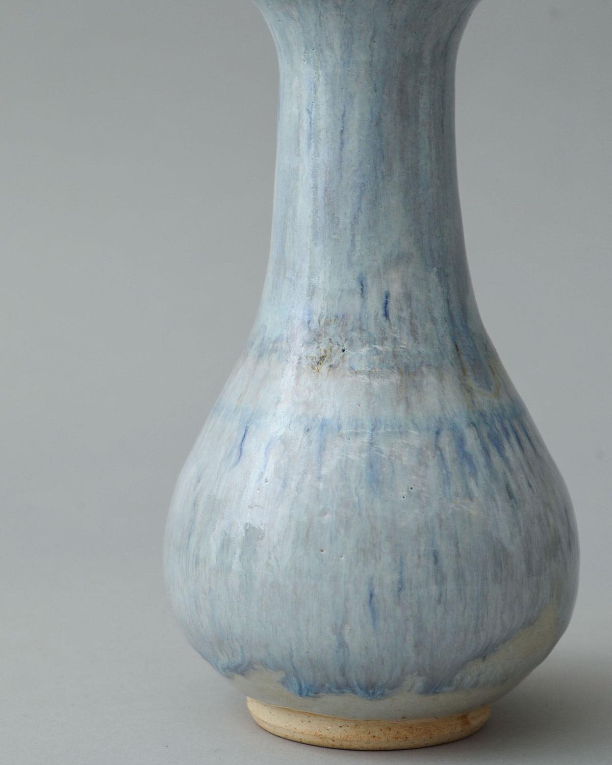 VASE LIGHT BLUE DRIPPING