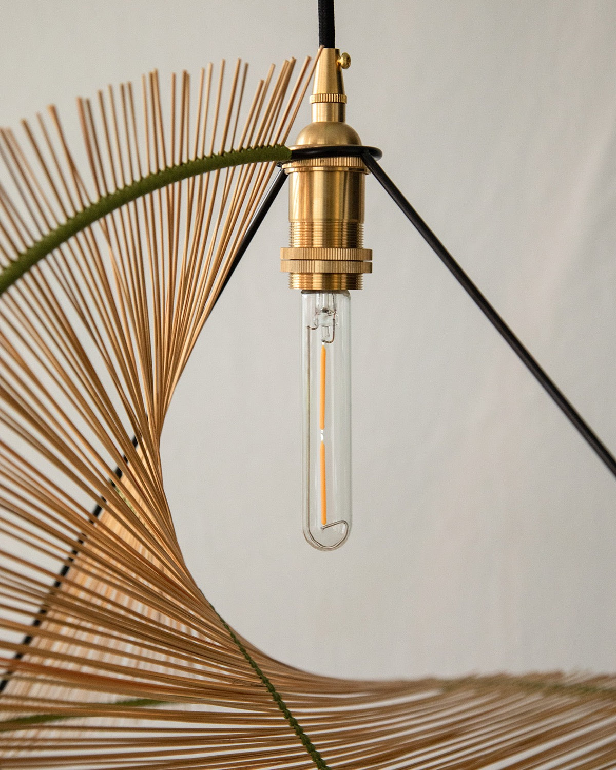 RIYAR LIGHT 60