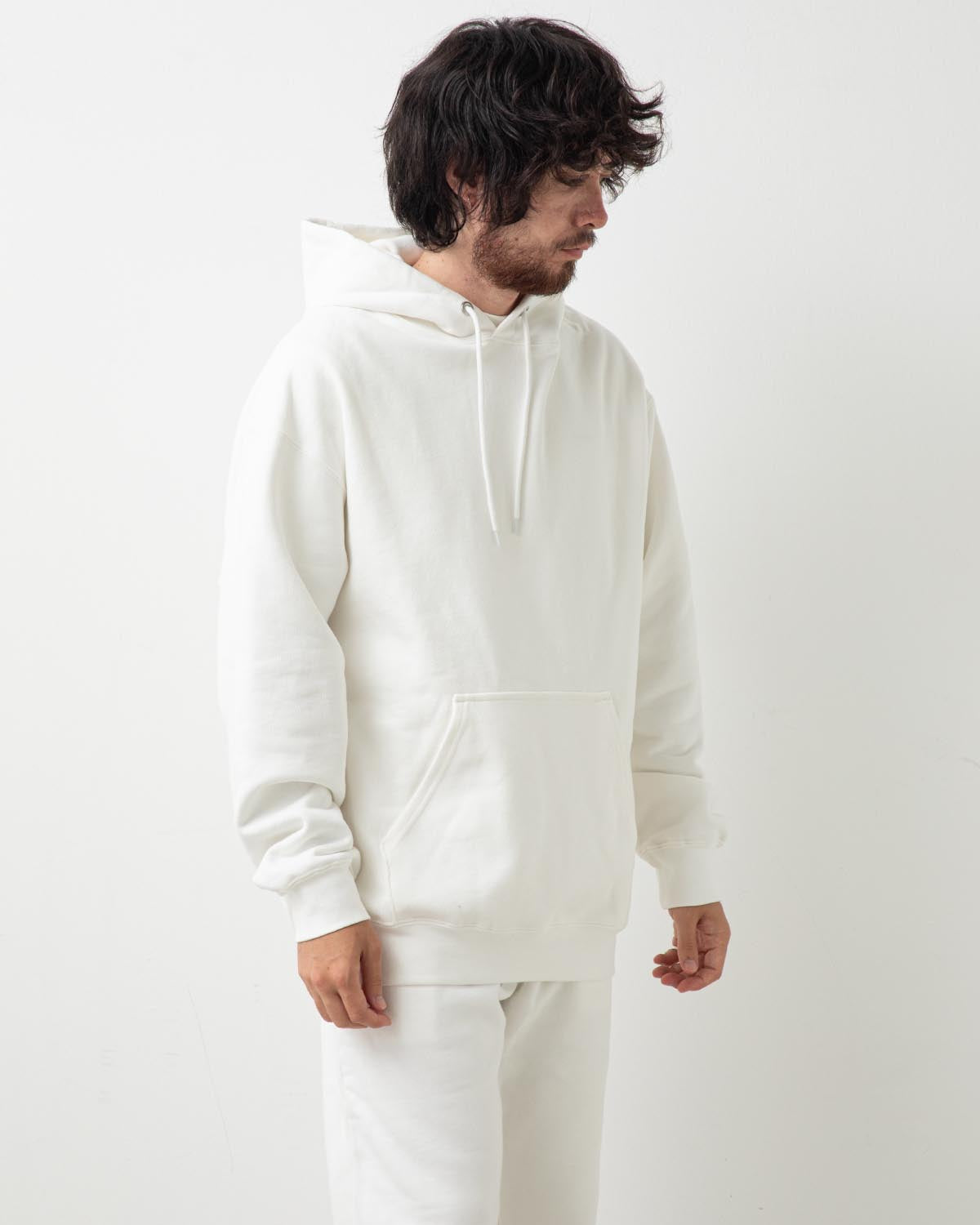 HEAVY HOODED SWEATSHIRT