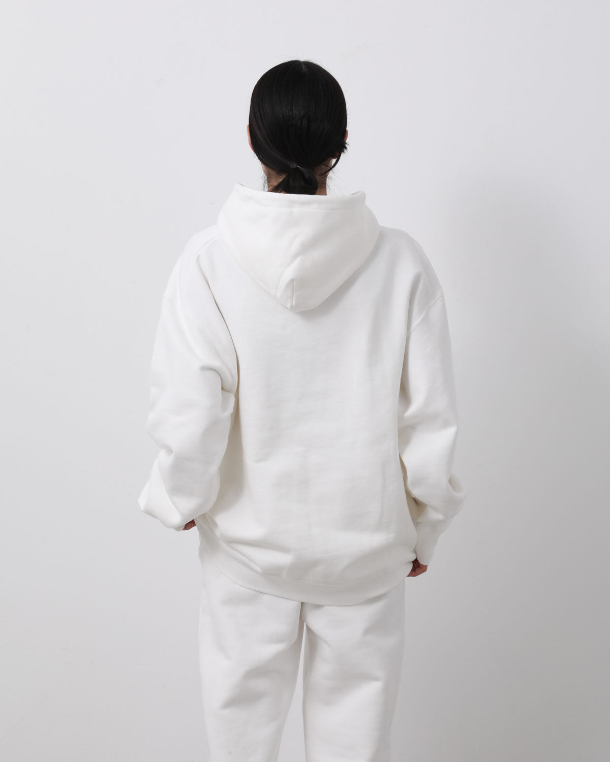 HEAVY HOODED SWEATSHIRT