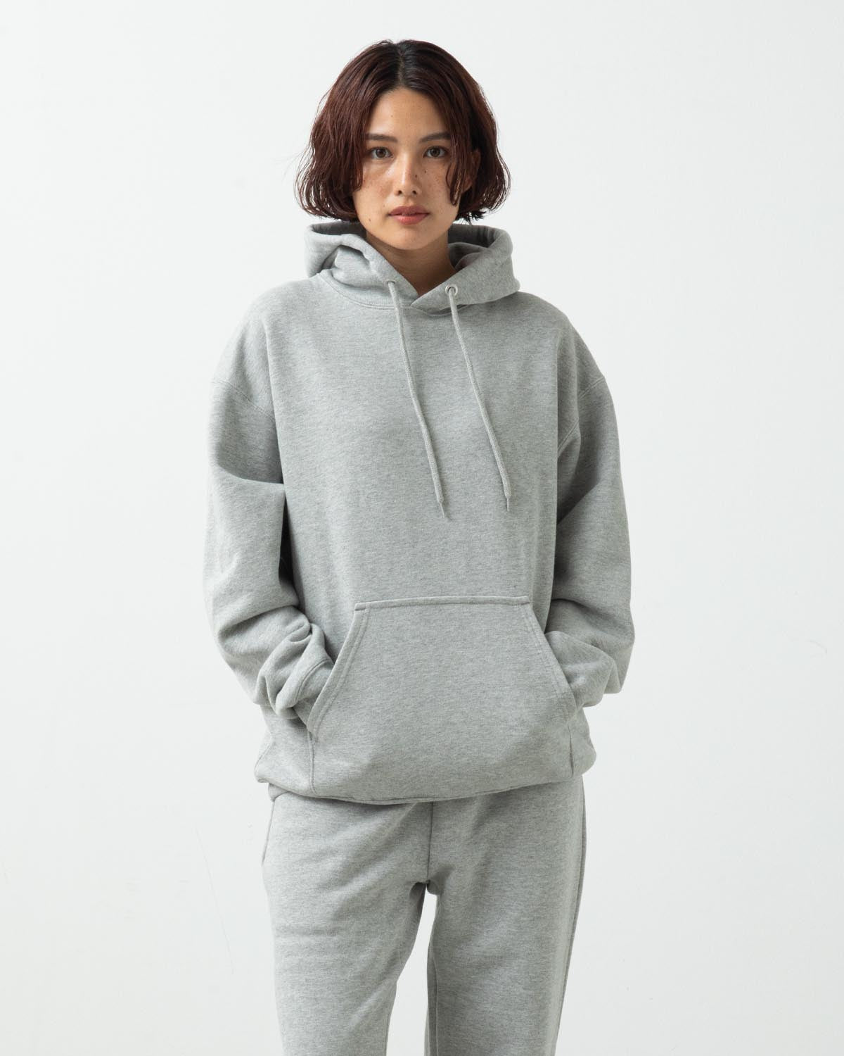 HEAVY HOODED SWEATSHIRT