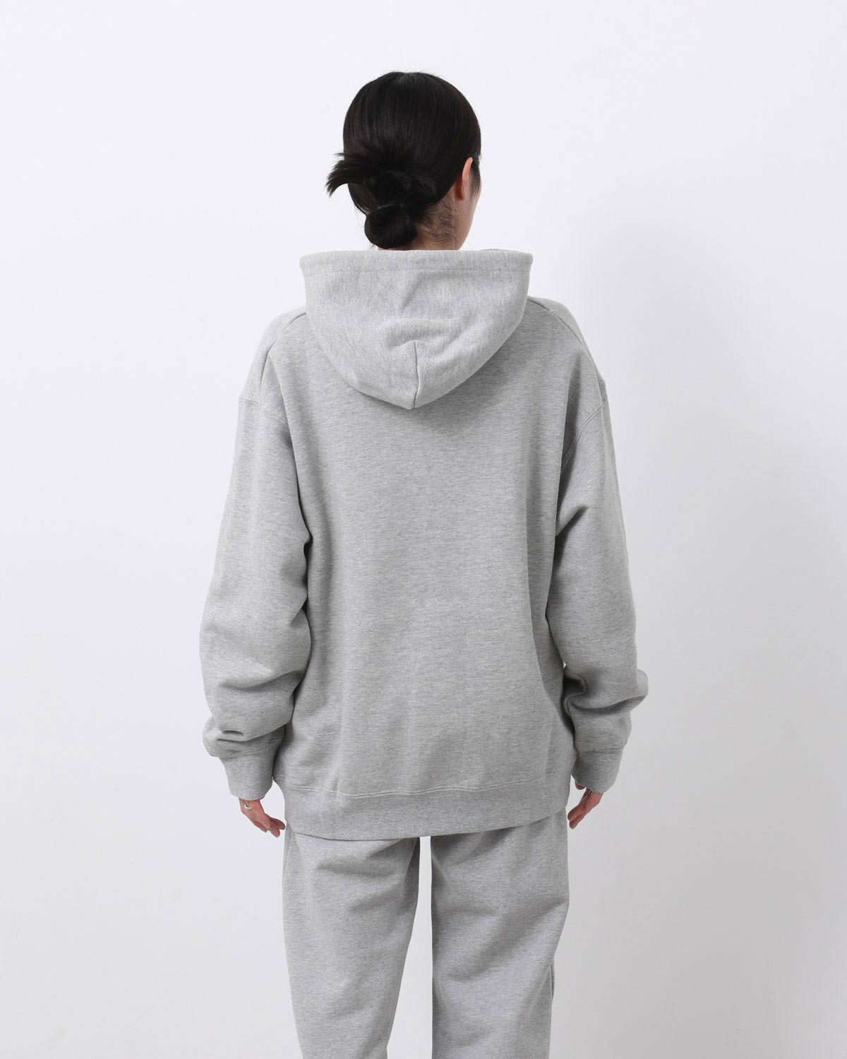 HEAVY HOODED SWEATSHIRT